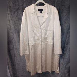Little Black Dress Laura Bennett (Project Runway) Cream Satin Coat Size 3X